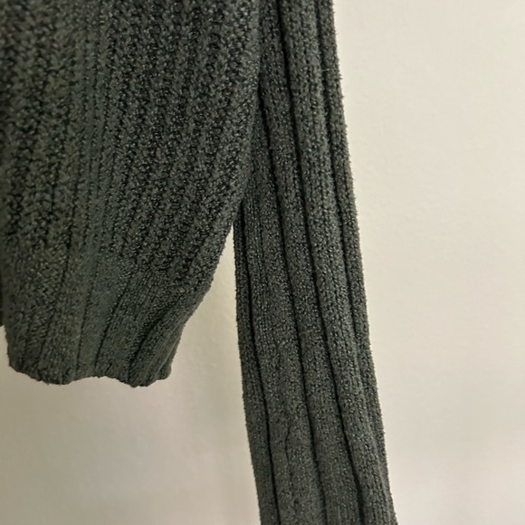 Olive Green cowlneck crochet sweater - Picture 4 of 5